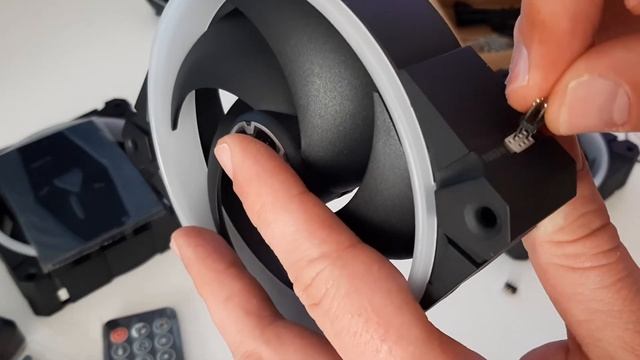 Arctic BioniX P120 A-RGB Unboxing Review and Noise Test