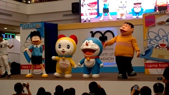 Doraemon with his fellow @ Central Plaza Phitsanulok