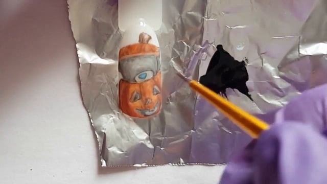 Мишка Тедди на ногтях. Маникюр на Хэллоуин. Рисунки гель-лаком