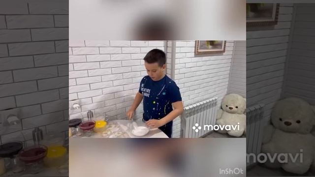 Сулейманов Ролан 4 кл "Ненютоновская жидкость"