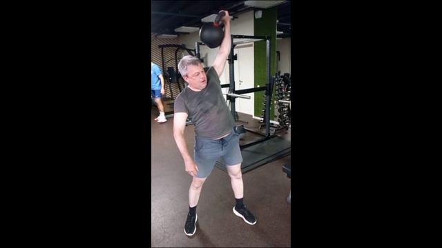 Гиря 32 кг, 重量 32。