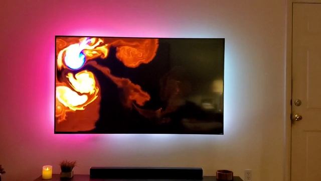 Phillips Hue play 75 inch gradient lightstrip plus four Phillips-hue play bars longer version