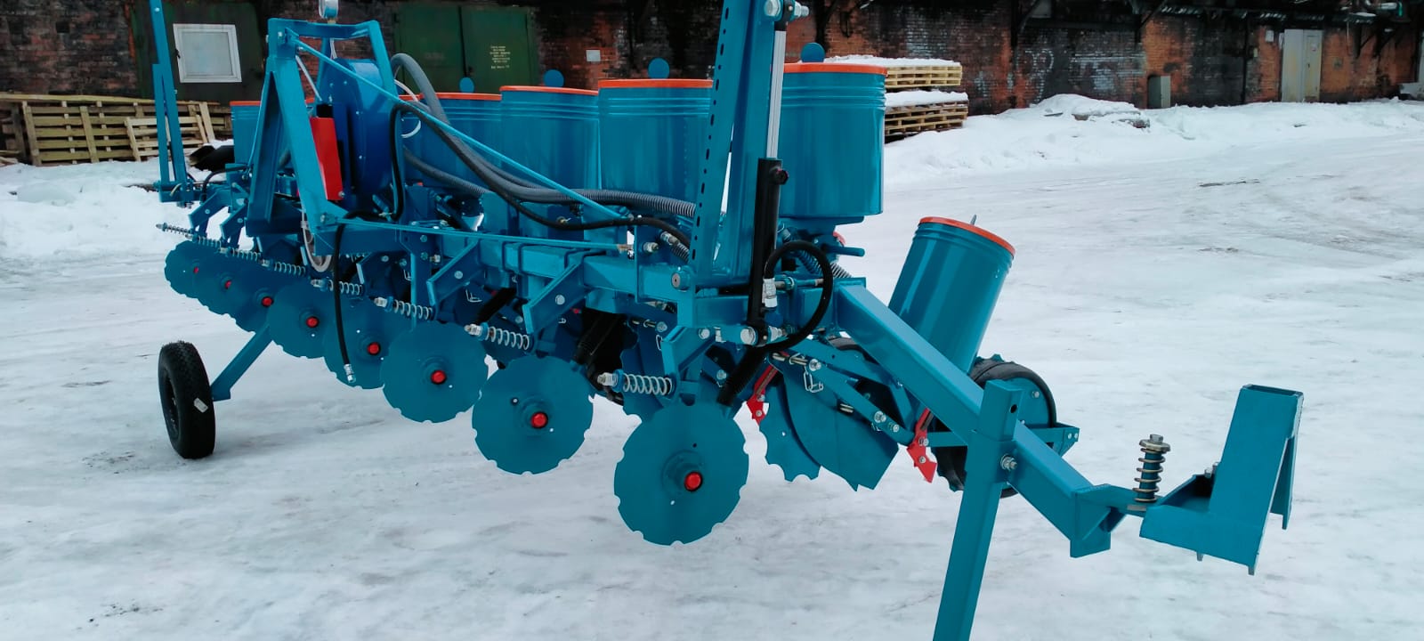 Устройство для продольной транспортировки сеялки СПЧ - 8ФС