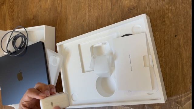 MacBook Air M2 MIDNIGHT Unboxing