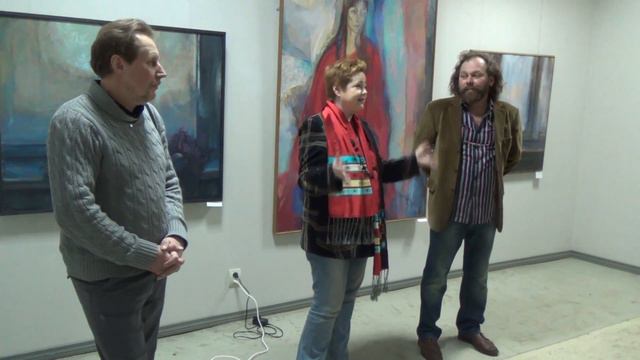 Лиза играет на выставке