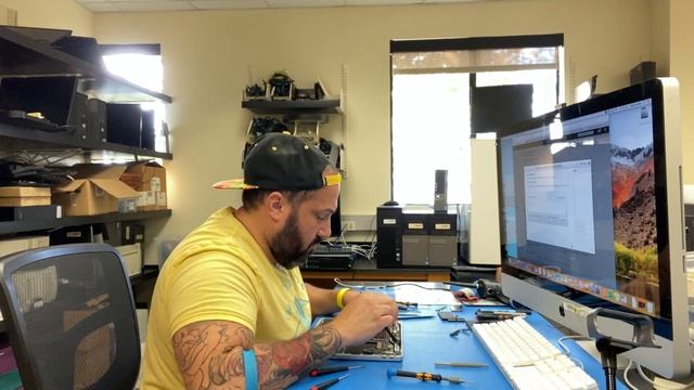 2016 Apple MacBook Pro 13 inch, no Touch Bar, logic board swap