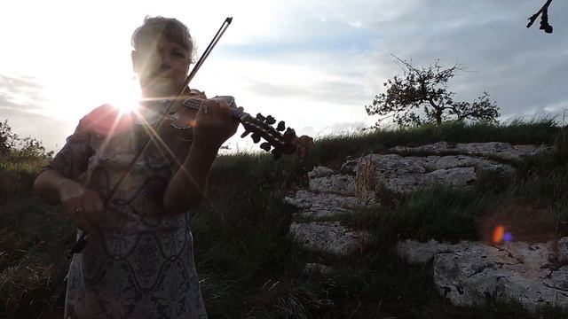 JUNE: Springleik (Norway)