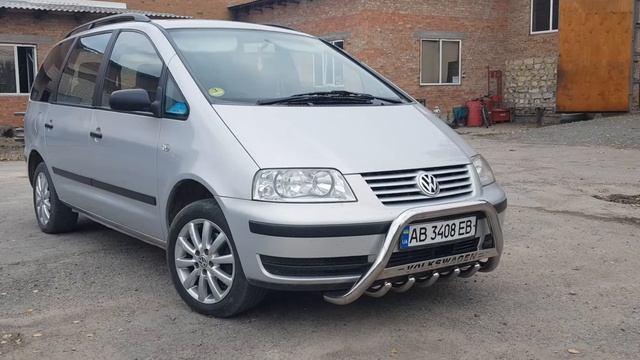 Кенгурятник, защита переднего бампера на Volkswagen Sharan