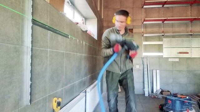 Монтаж систем металлических полок