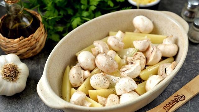 Картофель запеченный с ветчиной и шампиньонами