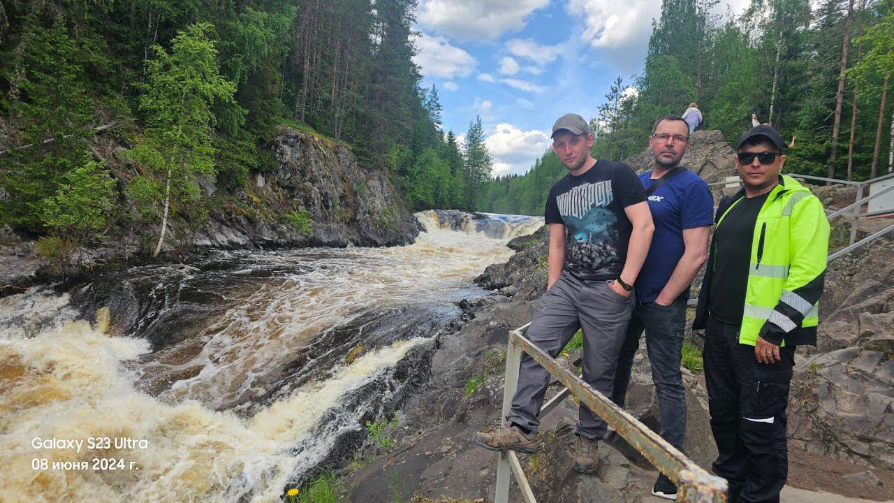 Водопад Кивач на реке Суна в Карелии.
