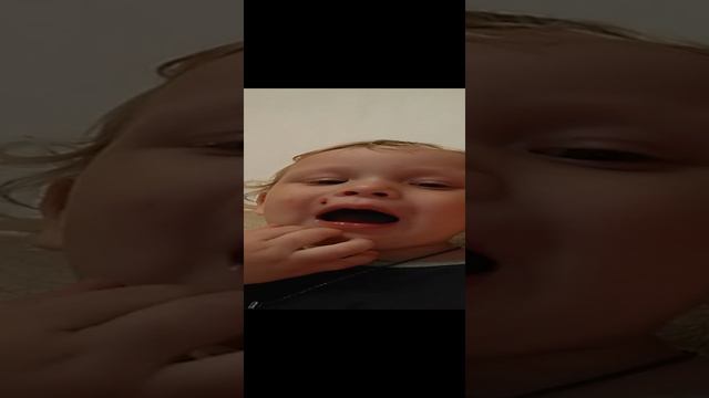 Маленький пупсик