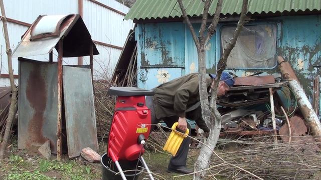 Измельчитель ДДЕ помог избавиться от веток