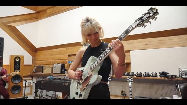 Abigail Zachko x Deluxe Mini DC LE | D'Angelico Guitars