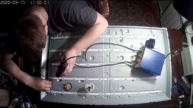 Ремонт подсветки на телевизоре LG42LA615V. Замена светодиодов.