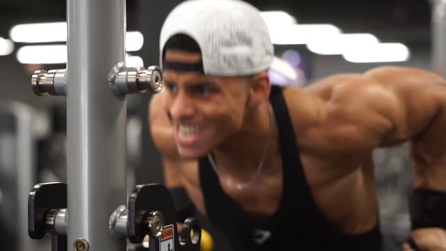 CRAZY VOLUME CHEST & SHOULDER WORKOUT