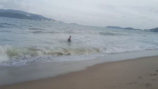 Море в Нячанге 13.03.23. Центральный пляж. Без слов.