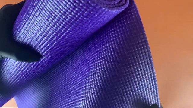 Коврик для занятий фитнесом дома