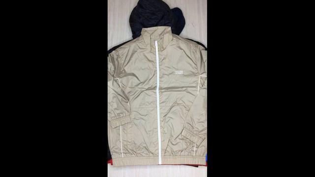 Одежда оптом. Мужские куртки JACK&JONES+ ONLY&SONS. Цена 26,58 евро/шт. 10 единиц.