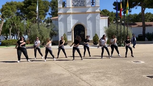 Zumba bamboleo remix rumba flamenca  Raya Real