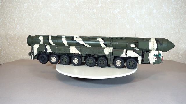 ТОПОЛЬ М ПУ 15У175 РС-12М1 РКСН 1:35 (Trumpeter) обзор масштабная модель + фото / Model Topol M