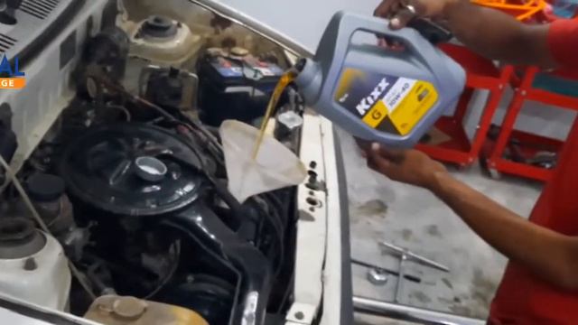 KIXX G SJ/CF 10W-40 Top Quality Gasoline Engine Oil Semi Synthetic into Suzuki Mehran.