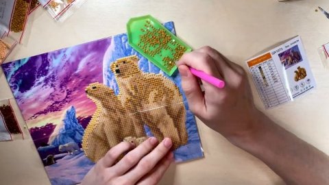 Алмазная вышивка или алмазная мозаика? Ручная работа стразами: Как выкладывать. Распаковка.