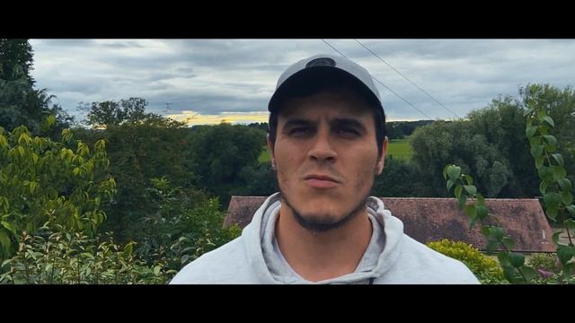 Работа в Англии. Что взять с собой в поездку на ферму в Англии/AGRI-HR/Вещи первой необходимости.