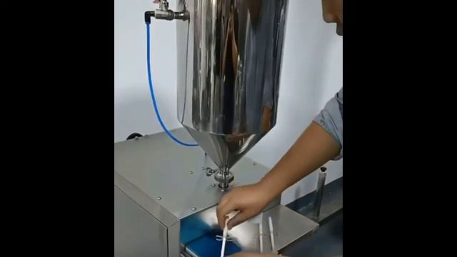 Water needle syringe filling machine