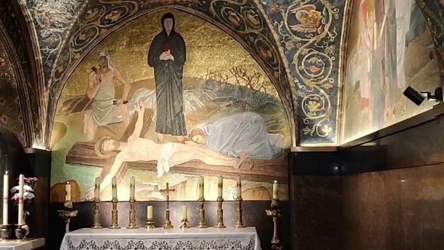 Пустой Храм Гроба Господня, молитвы в 