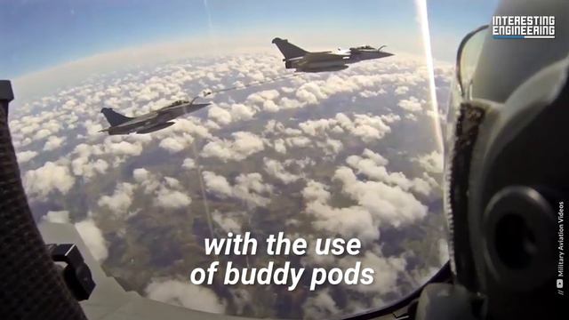 How do Fighter Jets Refuel in the Air?