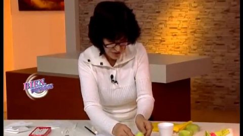 Mirta Biscardi  - Bienvenidas TV - Modela una ranita para decorar tortas | DIY Cake Decorating