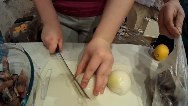 Сестра готовит сагудай) ) )