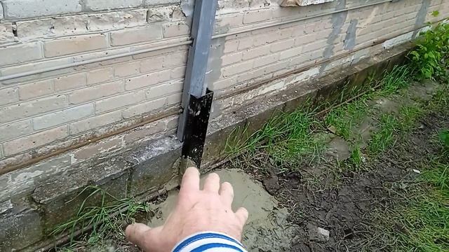 Трещины на фундаменте. Процесс стяжки.