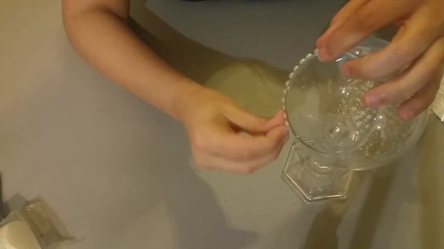 DIY DOLLAR TREE COTTON PAD HOLDER