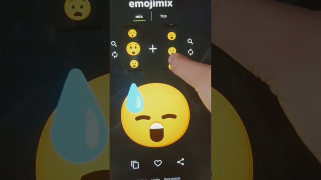 смешиваю смайлики в игре emojimix (3 часть.) 😲+😯