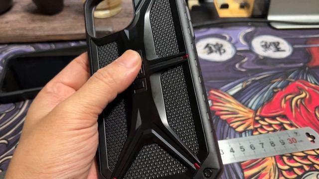UAG Monarch Series Apple iPhone 11 Pro Max vs UAG Monarch Kevlar Series iPhone 13 Pro Max