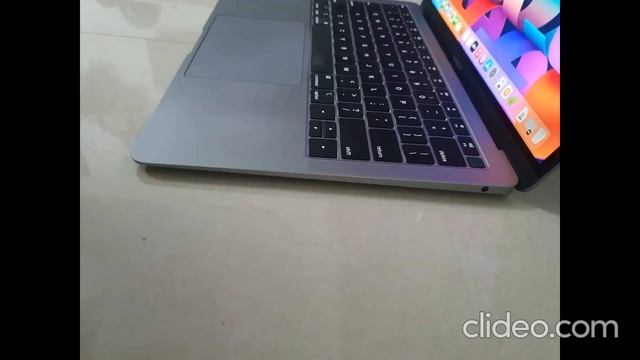 Apple Mac Book Air 2018 / i5 / Touch Bar Model with Touch Id