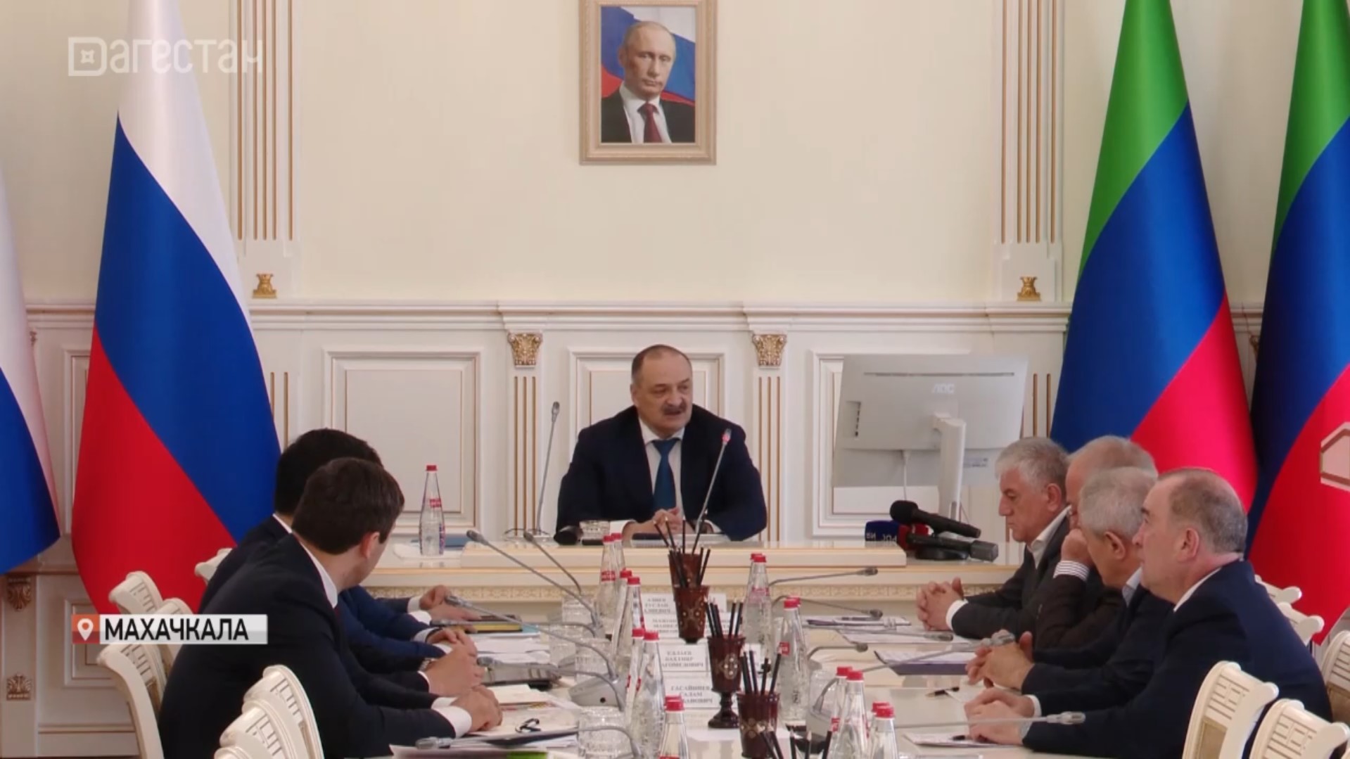 На совещании у главы Дагестана обсудили реформирование системы строительной отрасли и ЖКХ