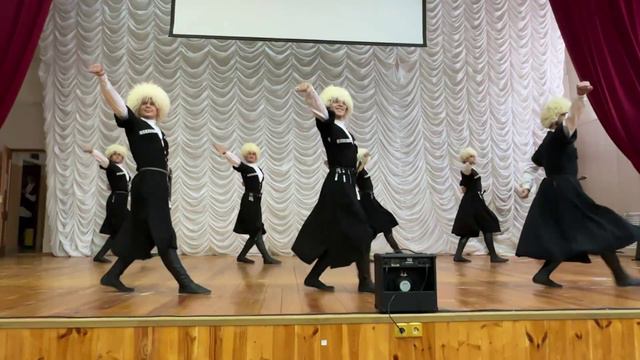 СКГА отчетный концерт ансамбля национального танца академии «Снежные вершины»