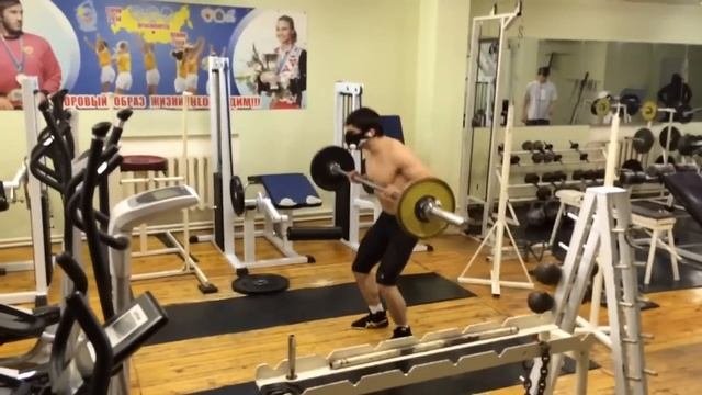 Мурад Нухкадиев работа в маске