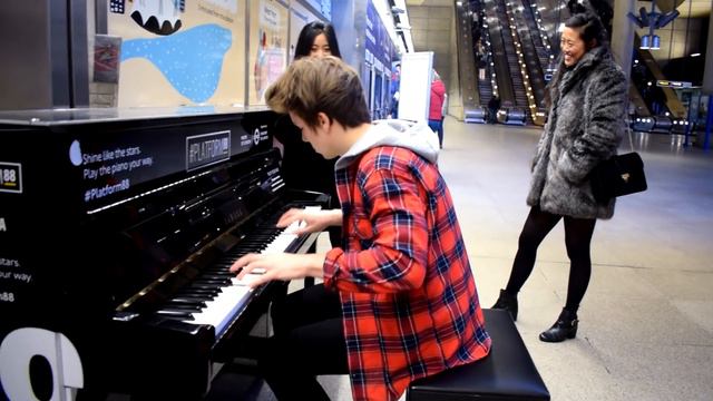 DANCE MONKEY METRO STATION PIANO PERFORMANCE LONDON