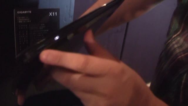 Gigabyte X11 Ultrabook - 3mm Thick at its Thinnest Point