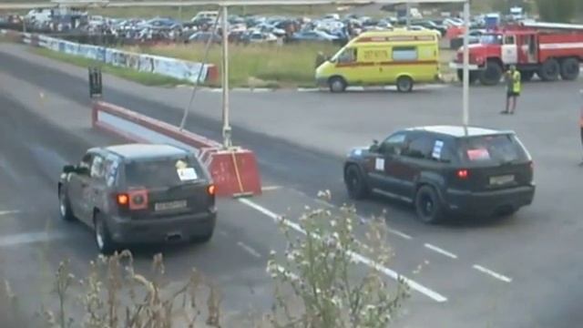 Jeep Grand Cherokee (Москва) vs Jeep Grand Cherokee (Москва)