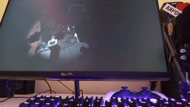 Играю в игру про призраков (было очень страшно😭)
