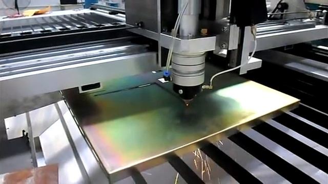 Co2 лазерный станок для резки металла