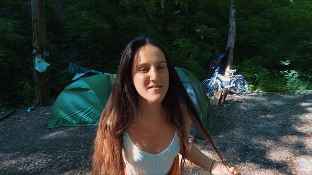 Доехал на велосипеде от Адлера до Туапсе. Встреча с Дашей, жизнь в лесу у моря за диким пляжем.