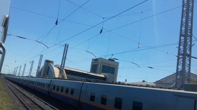 KZ4A c вагонами Talgo.