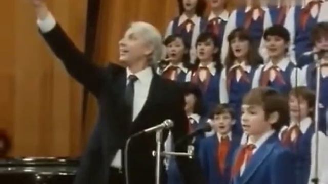 Большой детский хор Вместе весело шагать