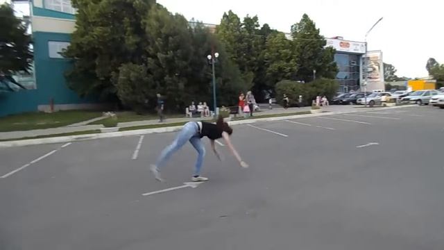 Полина жжет :